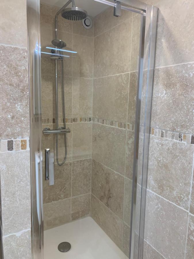 La Venturonne Appartement Neuf Rez De Jardin 45 M2 Vue Mer Et Vignes 10 Mn Des Plages Le Beausset Dış mekan fotoğraf