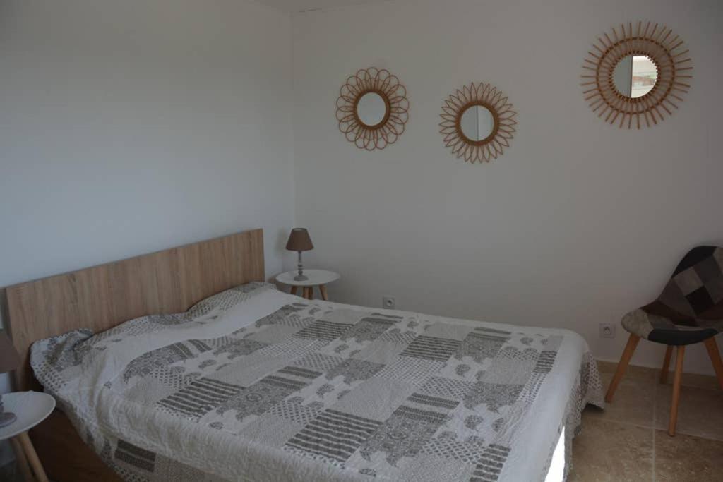 La Venturonne Appartement Neuf Rez De Jardin 45 M2 Vue Mer Et Vignes 10 Mn Des Plages Le Beausset Dış mekan fotoğraf